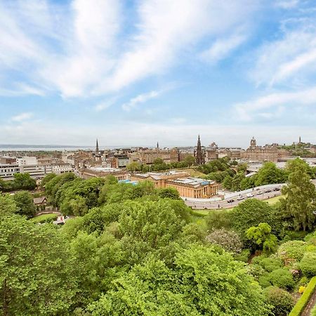 Luxury 3-Bedroom Apartment With Stunning Views At Ramsay Garden Edinburgh Exterior foto